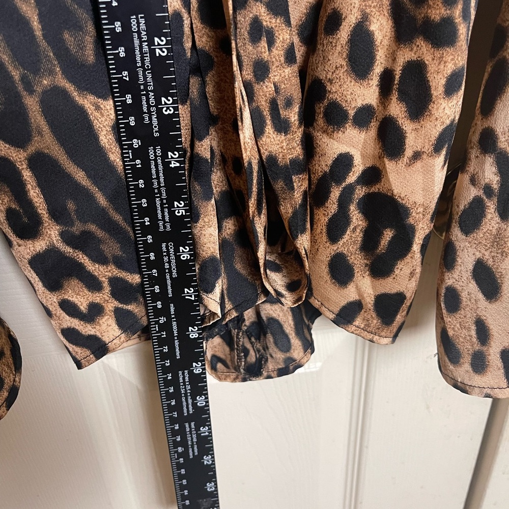 Fashion Nova Longsleeve Leopard Print Romper Size Medium - Picture 10 of 12